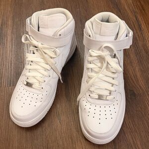 Nike Air Force 1 ‘07 High Triple White
